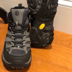 Merrill mens hiking boots